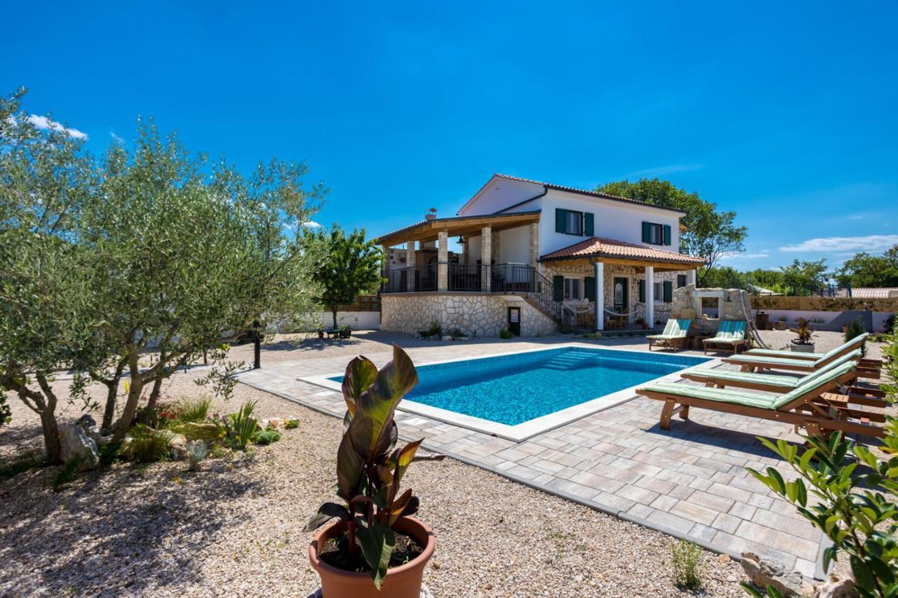 Villa Adastra Malinska Εξωτερικό φωτογραφία